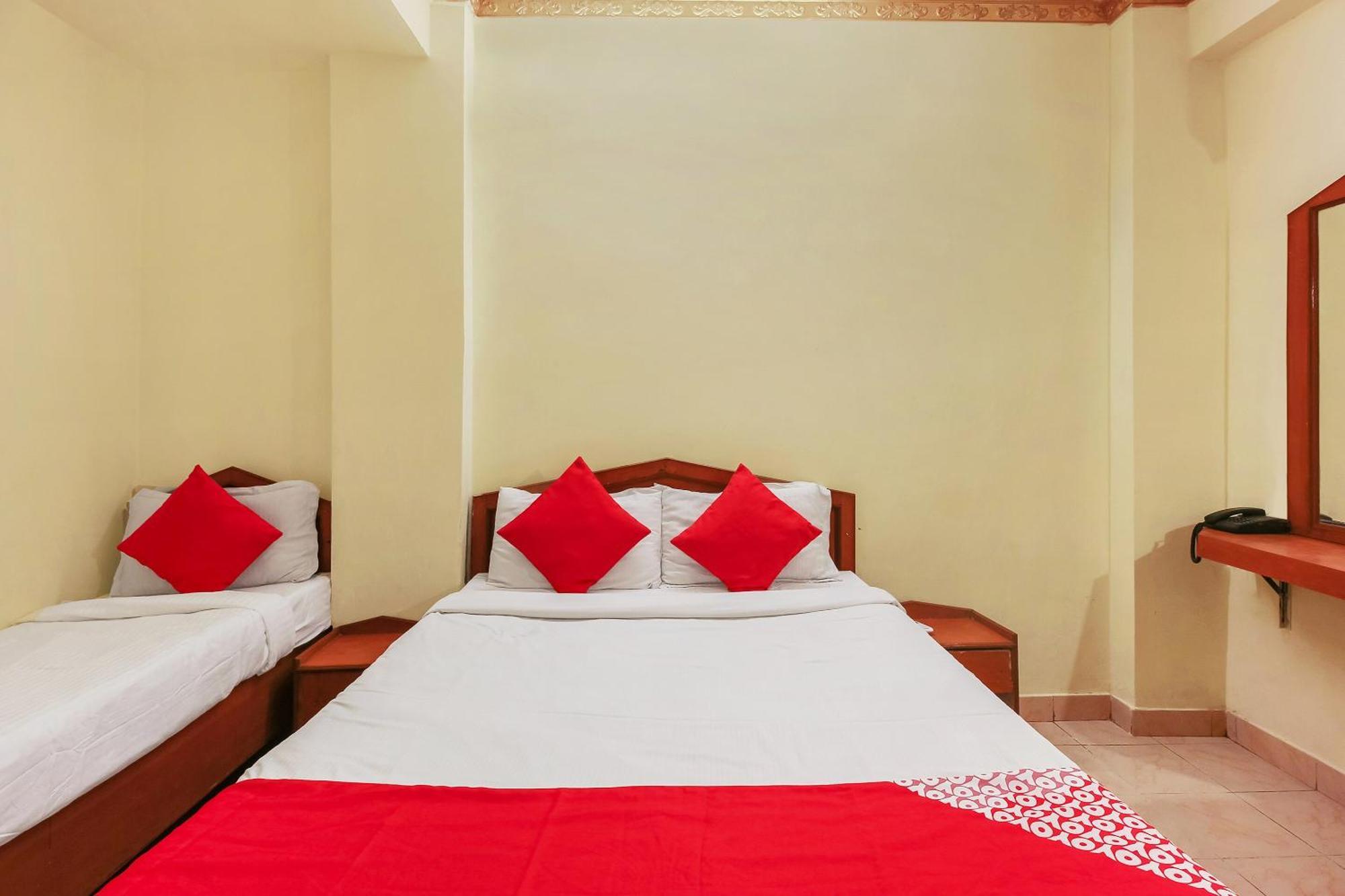 Hotel O Prince Residency Lālāguda Esterno foto